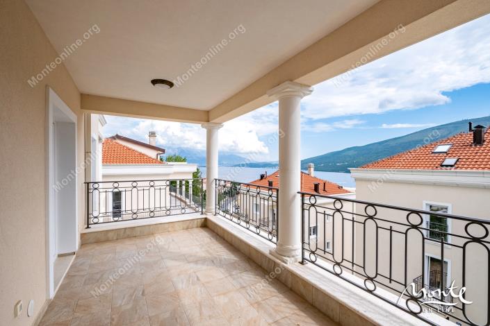 Image No.42-3 Bed Apartment for sale