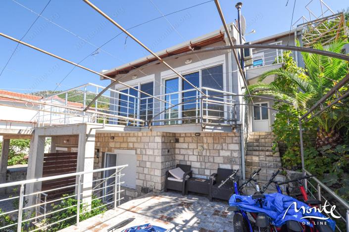 Image No.3-Maison de 3 chambres à vendre à Tivat