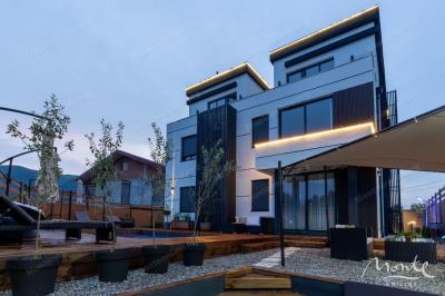 sovremennaya-kvartira-s-1-spalnej-v-dome-s-bassejnom-lastva-grbalska_04