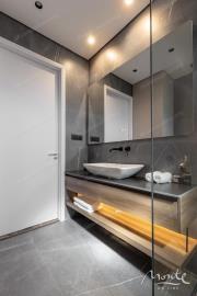 sovremennaya-kvartira-s-1-spalnej-v-dome-s-bassejnom-lastva-grbalska_13