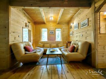 unikalnyj-kompleks-iz-dvuh-domov-s-garazhom-i-zonoj-otdyha-u-reki-kolashin_10