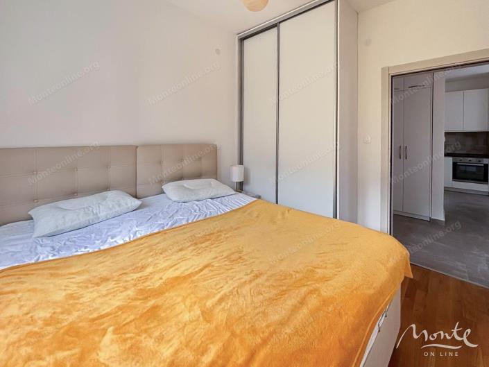 Image No.5-2 Bed Flat for sale