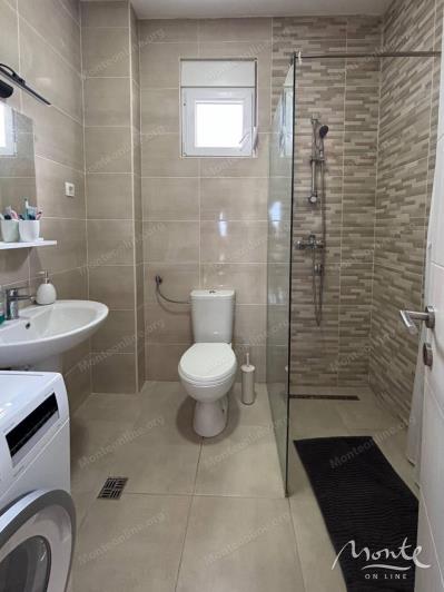 Image No.8-2 Bed Flat for sale