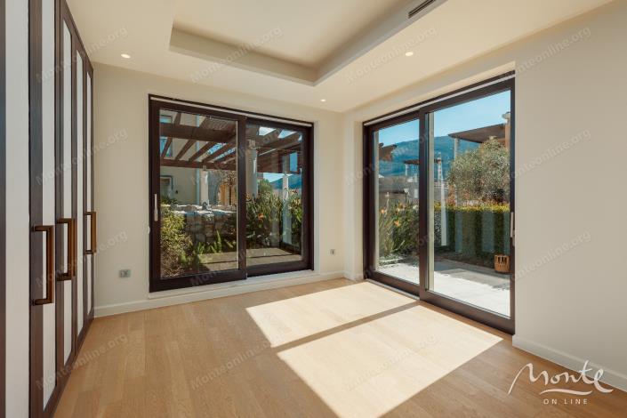 Image No.5-Villa de 3 chambres à vendre à Kumbor