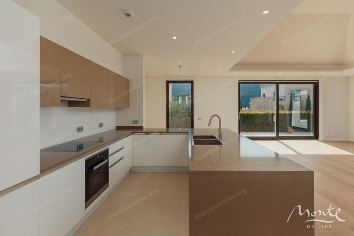 Image No.11-Villa de 3 chambres à vendre à Kumbor