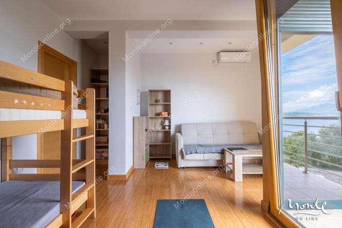 Image No.22-Maison de 3 chambres à vendre à Ðenovici