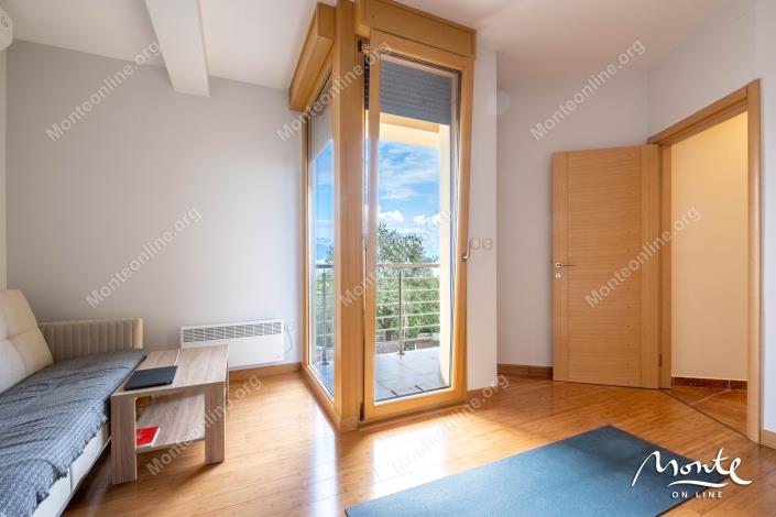 Image No.24-Maison de 3 chambres à vendre à Ðenovici