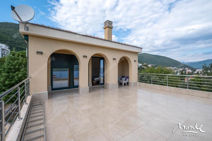 Image No.32-Maison de 3 chambres à vendre à Ðenovici