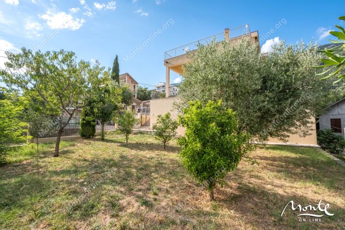 Image No.43-Maison de 3 chambres à vendre à Ðenovici