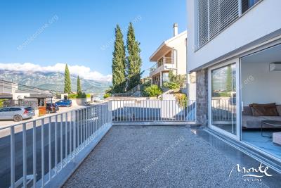 1 - Tivat, Maison de ville