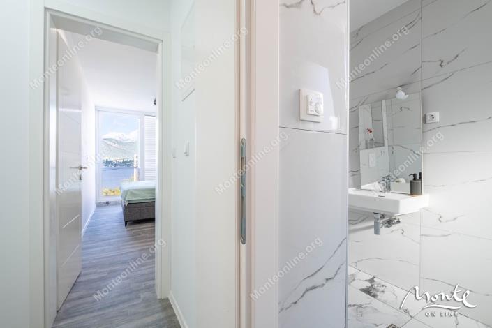 Image No.25-2 Bed Townhouse for sale