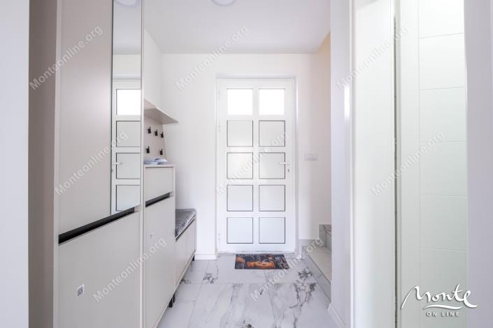 Image No.26-2 Bed Townhouse for sale