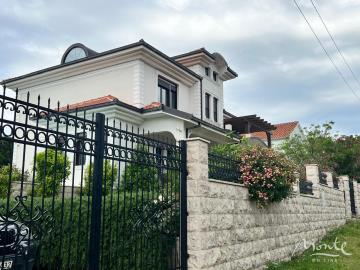 roskoshnaya-villa-s-bassejnom-v-radovichah-lushticza_04