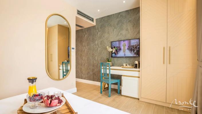 Image No.17-9 Bed Hotel for sale