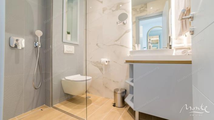 Image No.30-9 Bed Hotel for sale