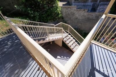 dom-s-vidom-na-more-i-port-bara-300-m-ot-plyazha_09