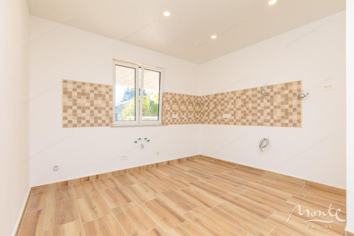 Image No.22-4 Bed House for sale