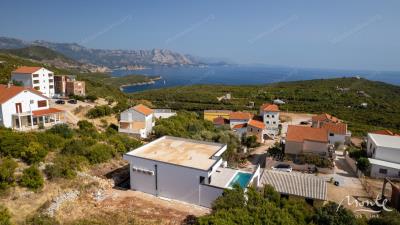 sovremennaya-villa-s-bassejnom-i-vidom-na-more-v-krimovicze-budva_08