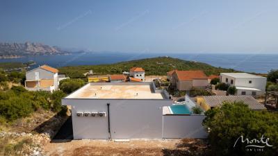 sovremennaya-villa-s-bassejnom-i-vidom-na-more-v-krimovicze-budva_09