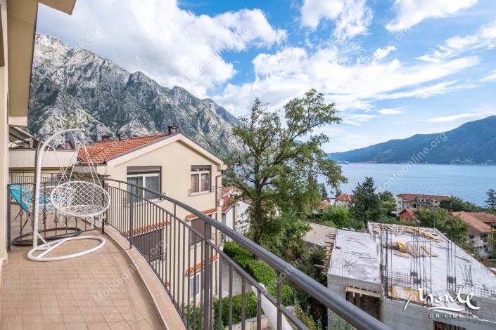 Image No.2-Appartement de 2 chambres à vendre à Kotor