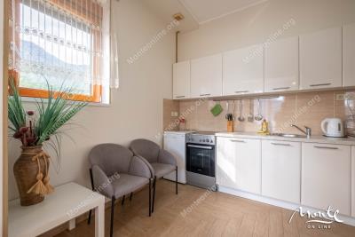 dvuhetazhnyj-dupleks-s-panoramnymi-vidami-v-p-orahovacz_10