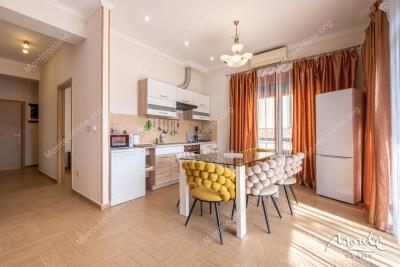 uyutnaya-rezidencziya-s-sobstvennym-sadom-i-vidom-na-more-v-orahovcze_07