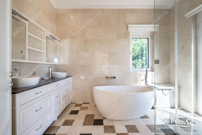 Image No.31-Villa de 6 chambres à vendre à Tivat