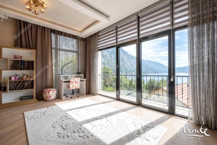 Image No.25-Maison de 6 chambres à vendre à Kotor