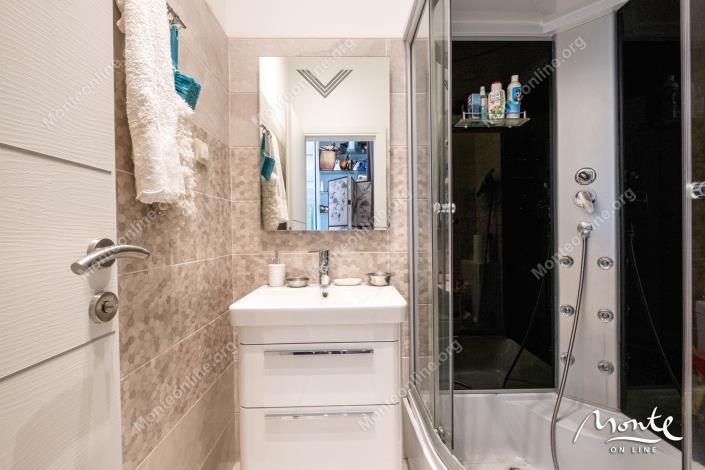 Image No.42-Maison de 6 chambres à vendre à Kotor