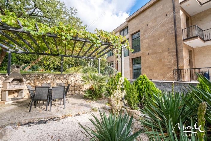 Image No.44-Maison de 6 chambres à vendre à Kotor