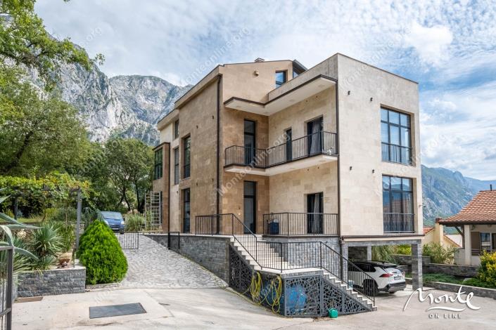 Image No.50-Maison de 6 chambres à vendre à Kotor