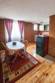 trehetazhnyj-dom-v-zhablyake-s-chastnoj-parkovkoj-i-czentralnym-otopleniem_02