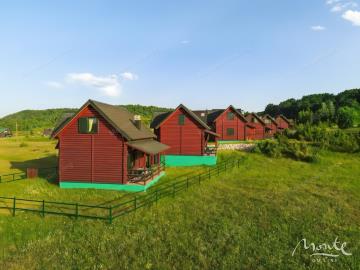 dejstvuyushhij-turisticheskij-kompleks-v-zhablyake-rajon-bore_04