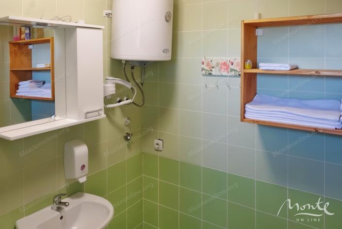 Image No.28-12 Bed Hotel for sale