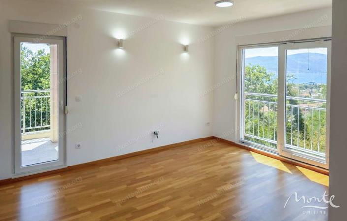 Image No.2-2 Bed Flat for sale