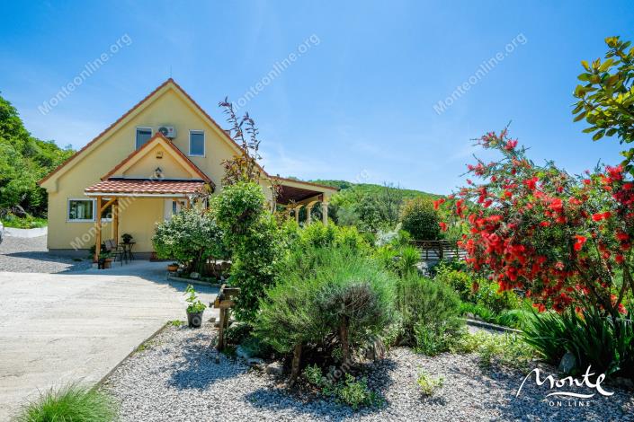 Image No.4-Maison de 4 chambres à vendre à Budva