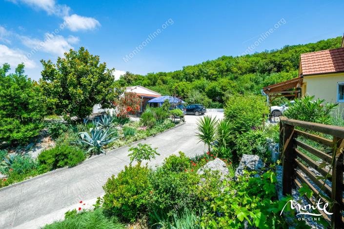 Image No.22-Maison de 4 chambres à vendre à Budva