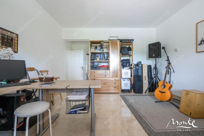 Image No.32-Maison de 4 chambres à vendre à Budva