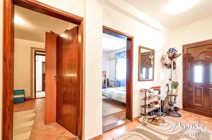 Image No.7-Maison de 4 chambres à vendre à Prcanj