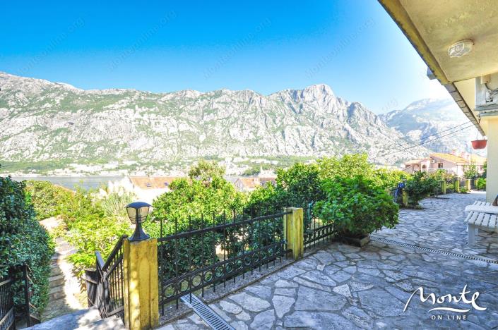 Image No.16-Maison de 4 chambres à vendre à Prcanj