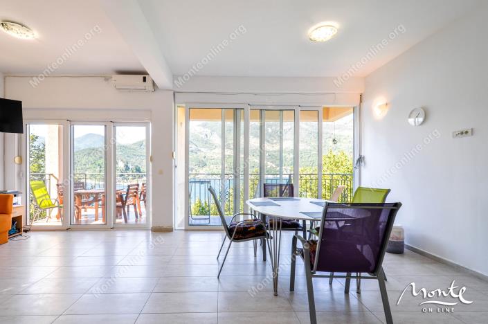 Image No.8-Maison de 4 chambres à vendre à Tivat