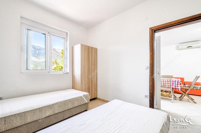 Image No.25-Maison de 4 chambres à vendre à Tivat