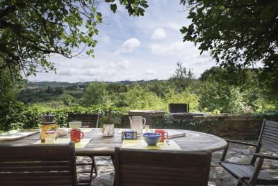 crop_9999_1000_Mas-de-Beauce-Midi-Pyrenees-Fr-Olivers-Travels-6