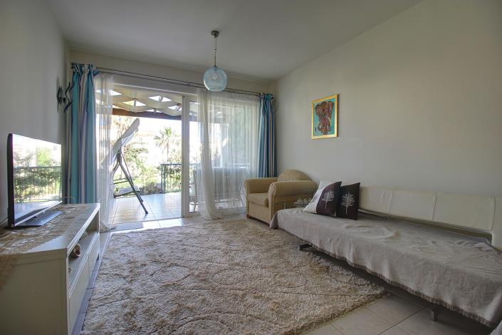 Image No.9-2 Bed Maisonette for sale