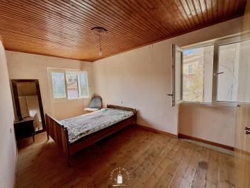 potential-filled-property-in-sinarades