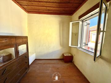 wooden-floor-village-home-corfu