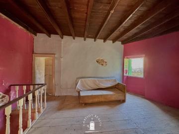 ano-korakiana-house-investment