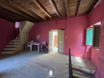 ano-korakiana-investment-property