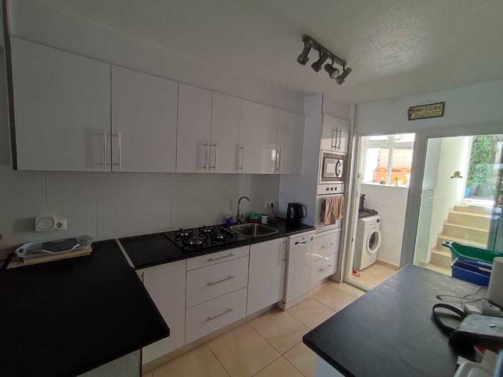 Image No.25-3 Bed Townhouse for sale