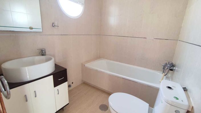 Image No.5-3 Bed House for sale